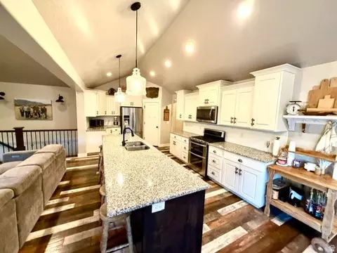Kitchen - 37 E 700 N #11, Mapleton, UT 84664 photo 2 of 4