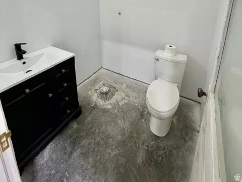 Bath - 37 E 700 N #11, Mapleton, UT 84664 photo 2 of 2