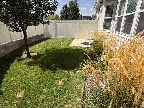 Exterior - 7889 S 700 E, Sandy, UT 84070 photo 5 of 7