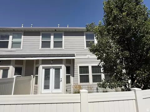 Exterior - 7889 S 700 E, Sandy, UT 84070 photo 4 of 7