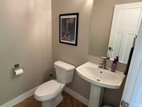 Bath - 7889 S 700 E, Sandy, UT 84070 photo 1 of 5