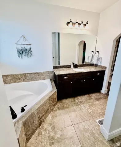 Bath - 113 E 780 S, Smithfield, UT 84335 photo 2 of 5