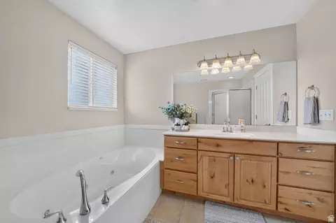 Bath - 1035 W Hidden Dr, Layton, UT 84041 photo 1 of 3