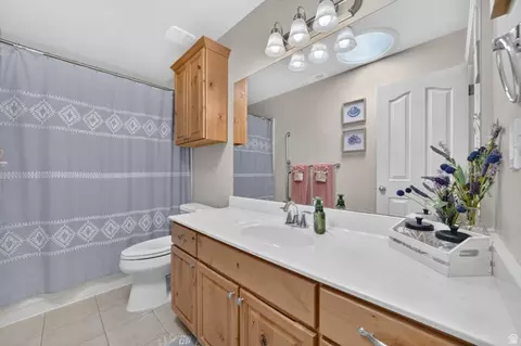 Bath - 1035 W Hidden Dr, Layton, UT 84041 photo 3 of 3