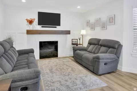 Living - 1033 E 5000 S, South Ogden, UT 84403 photo 2 of 5