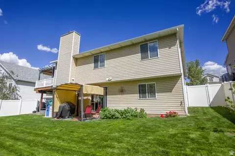 Exterior - 1033 E 5000 S, South Ogden, UT 84403 photo 4 of 5