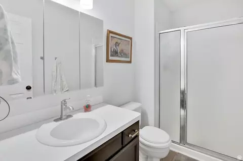 Bath - 1033 E 5000 S, South Ogden, UT 84403 photo 1 of 4