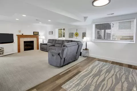 Living - 1033 E 5000 S, South Ogden, UT 84403 photo 4 of 5