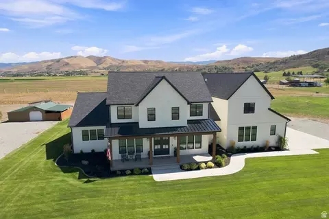Exterior - 3272 N 800 E, Preston, ID 83263 photo 6 of 14