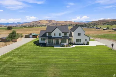 Exterior - 3272 N 800 E, Preston, ID 83263 photo 7 of 14