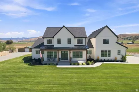 Exterior - 3272 N 800 E, Preston, ID 83263 photo 10 of 14