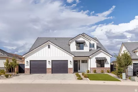 Exterior - 3027 E Rill Dr, Washington, UT 84780 photo 2 of 8