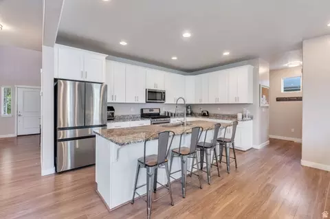 Kitchen - 2194 W Autumn Dr, Mapleton, UT 84664 photo 3 of 3