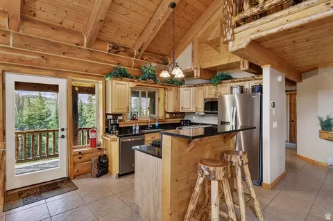 Kitchen - 1074 S Bristlecone Ln, Brian Head, UT 84719 photo 1 of 10
