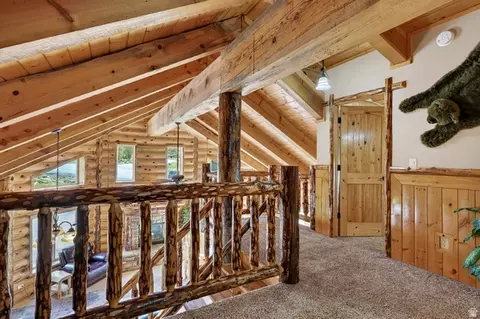 Entry Way - 1074 S Bristlecone Ln, Brian Head, UT 84719 photo 4 of 10