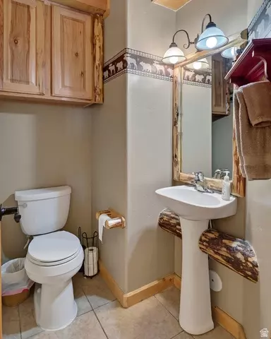 Bath - 1074 S Bristlecone Ln, Brian Head, UT 84719 photo 5 of 19
