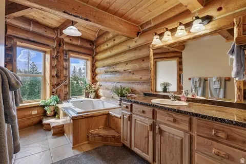 Bath - 1074 S Bristlecone Ln, Brian Head, UT 84719 photo 1 of 19