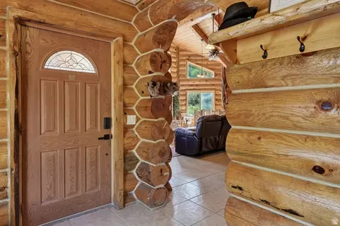 Entry Way - 1074 S Bristlecone Ln, Brian Head, UT 84719 photo 1 of 10
