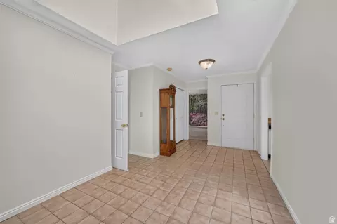 Entry Way - 2009 Ridgewood Way, Bountiful, UT 84010 photo 1 of 2