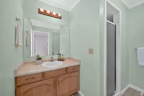 Bath - 2009 Ridgewood Way, Bountiful, UT 84010 photo 3 of 3