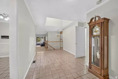 Entry Way - 2009 Ridgewood Way, Bountiful, UT 84010 photo 2 of 2