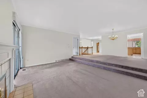 Living - 2009 Ridgewood Way, Bountiful, UT 84010 photo 4 of 6