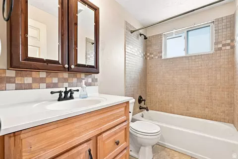 Bath - 182 E 6715 S, Midvale, UT 84047 photo 1 of 4
