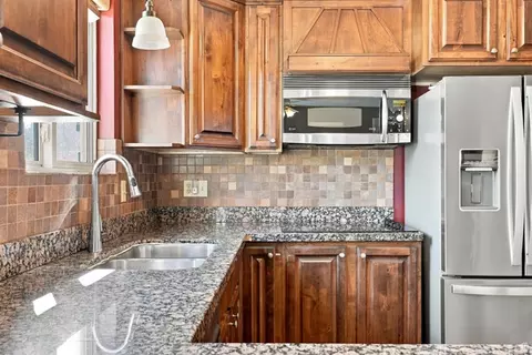 Kitchen - 182 E 6715 S, Midvale, UT 84047 photo 5 of 5