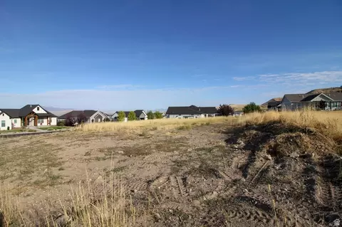 282 S 1150 E #27, Smithfield, UT 84335 photo 3