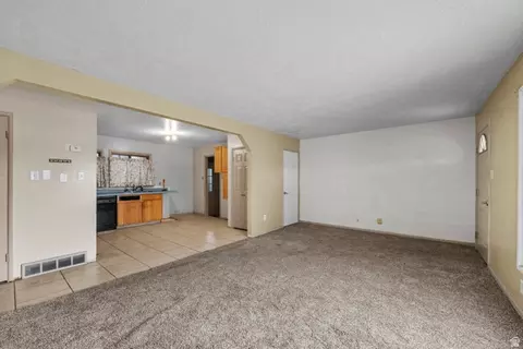 Living - 154 E 4800 S, Ogden, UT 84405 photo 4 of 4