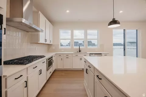 Kitchen - 1170 E Blackfeet Dr #502, Eagle Mountain, UT 84005 photo 3 of 3