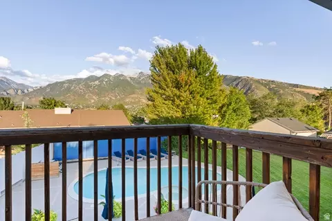 Exterior - 11631 S Hidden Cir, Sandy, UT 84092 photo 4 of 9