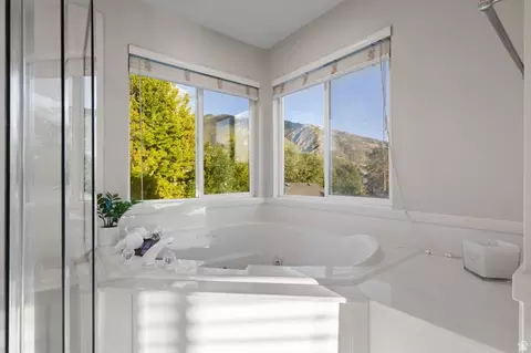 Bath - 11631 S Hidden Cir, Sandy, UT 84092 photo 3 of 6