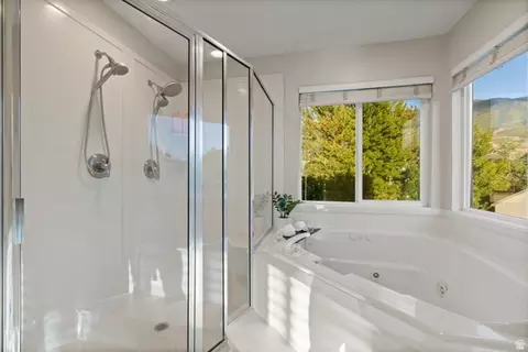 Bath - 11631 S Hidden Cir, Sandy, UT 84092 photo 2 of 6