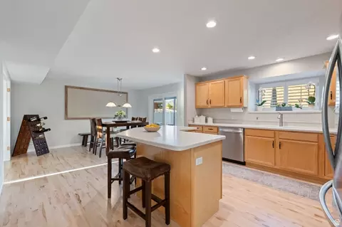 Kitchen - 11631 S Hidden Cir, Sandy, UT 84092 photo 2 of 5