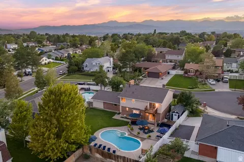 View/Area - 11631 S Hidden Cir, Sandy, UT 84092 photo 4 of 7