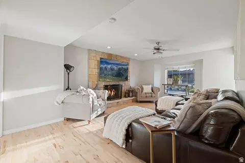 Living - 11631 S Hidden Cir, Sandy, UT 84092 photo 1 of 5