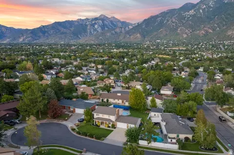 View/Area - 11631 S Hidden Cir, Sandy, UT 84092 photo 6 of 7