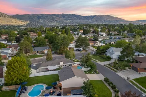 View/Area - 11631 S Hidden Cir, Sandy, UT 84092 photo 5 of 7