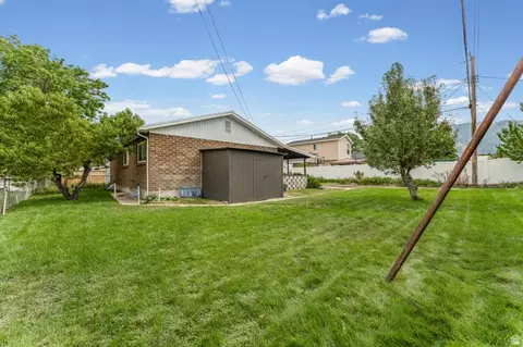Exterior - 1108 E Diamond Way, Sandy, UT 84094 photo 6 of 7