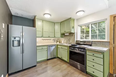 Kitchen - 563 Ogden Cyn, Ogden, UT 84401 photo 1 of 1
