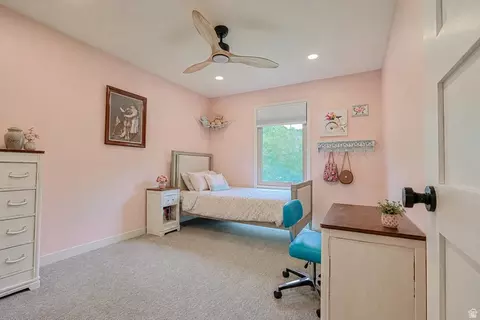 Bedroom - 2924 E Robidoux Rd, Sandy, UT 84093 photo 2 of 3