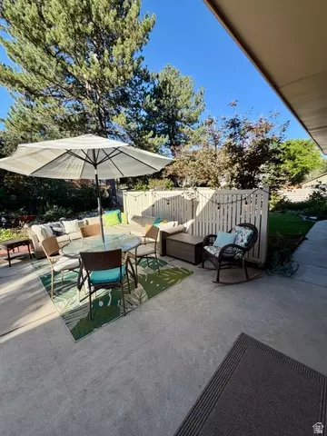 Exterior - 2924 E Robidoux Rd, Sandy, UT 84093 photo 14 of 15