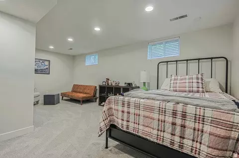 Bedroom - 2924 E Robidoux Rd, Sandy, UT 84093 photo 3 of 3