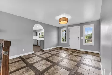 Entry Way - 615 E Cherry Canyon Dr, Wanship, UT 84017 photo 2 of 4