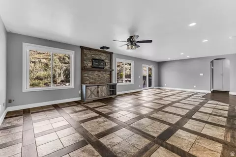 Living - 615 E Cherry Canyon Dr, Wanship, UT 84017 photo 1 of 3