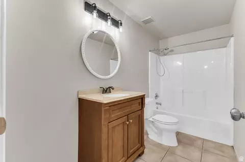 Bath - 615 E Cherry Canyon Dr, Wanship, UT 84017 photo 4 of 5