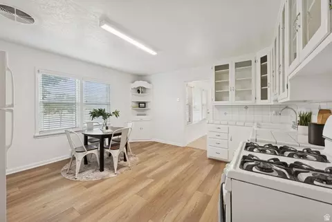 Kitchen - 13307 S 1300 E, Draper, UT 84020 photo 2 of 2