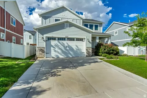 Exterior - 4367 E Golden Oak Ln, Eagle Mountain, UT 84005 photo 7 of 7