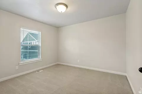 Bedroom - 4367 E Golden Oak Ln, Eagle Mountain, UT 84005 photo 5 of 8
